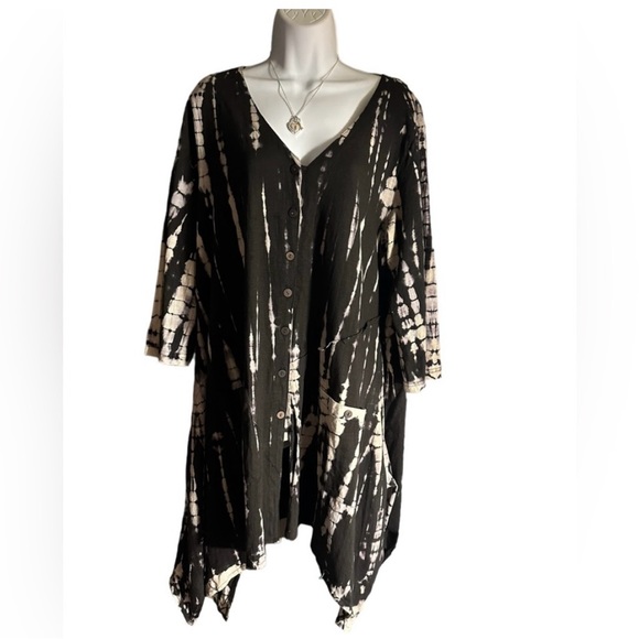 NWT. Onesize Sacred Threads Tunic. 223689 CL/GR03 - Picture 2 of 5